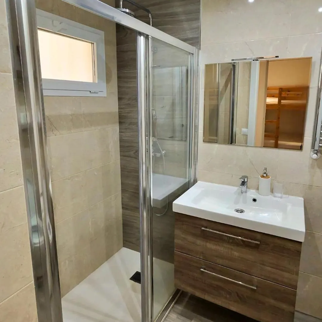 Apartment Sea View 2Br Beachfront & Cozy Balcony Marbella